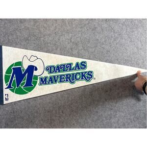 VINTAGE 80s Dallas Mavericks NBA Felt Pennant Banner Basketball Cream Flag 90s